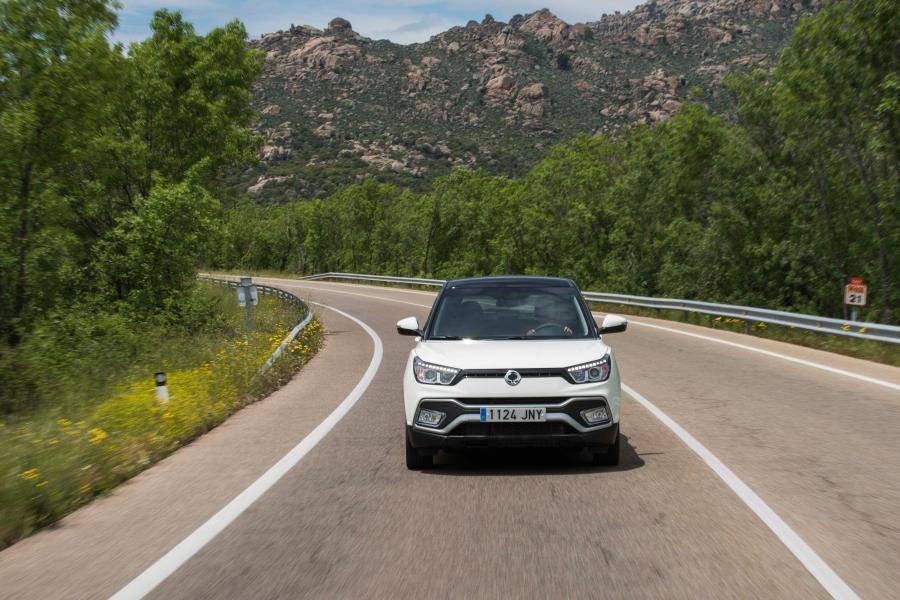  SsangYong XLV 2016 года  (фото 5 из 31)